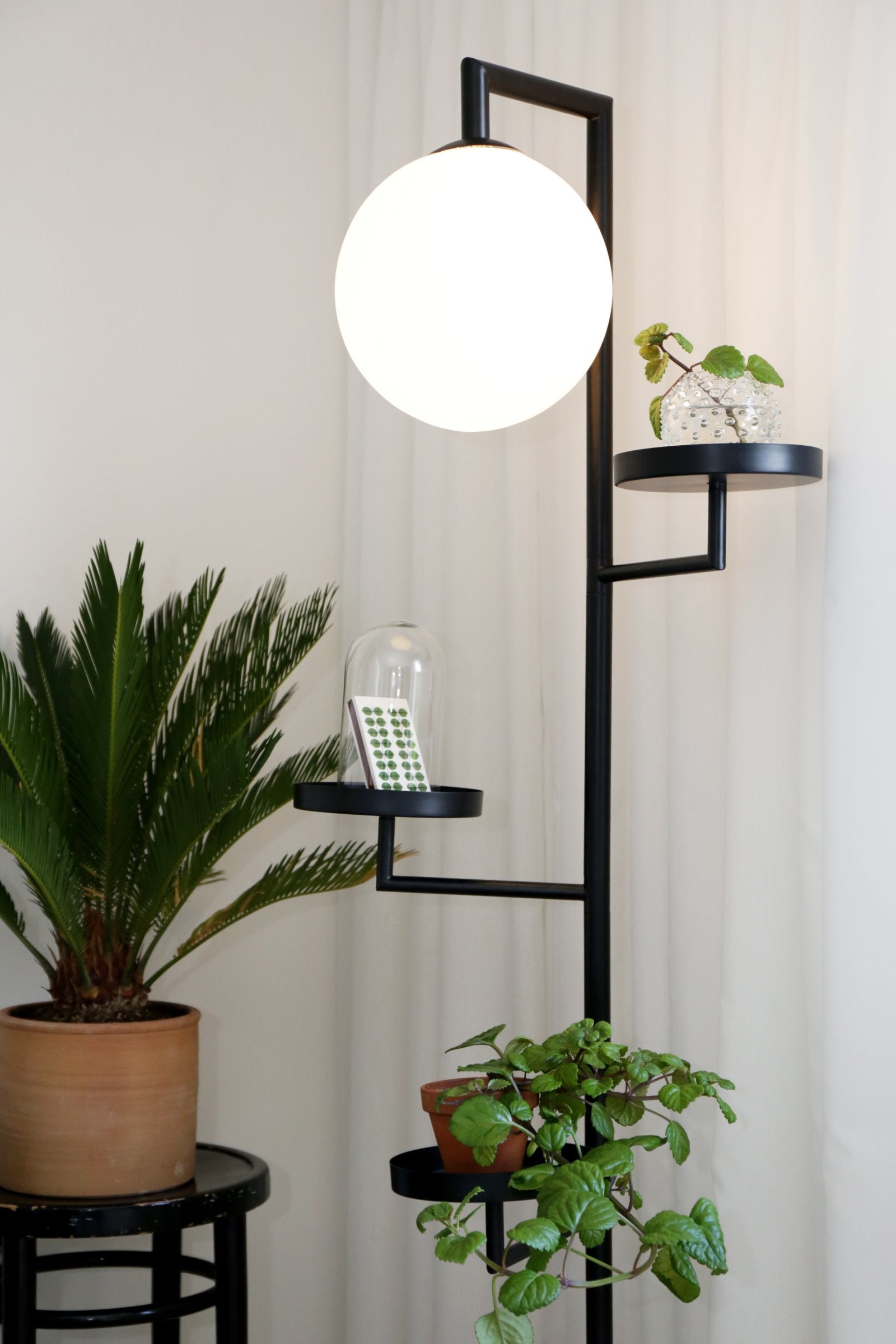 Golvlampa Astoria Svart