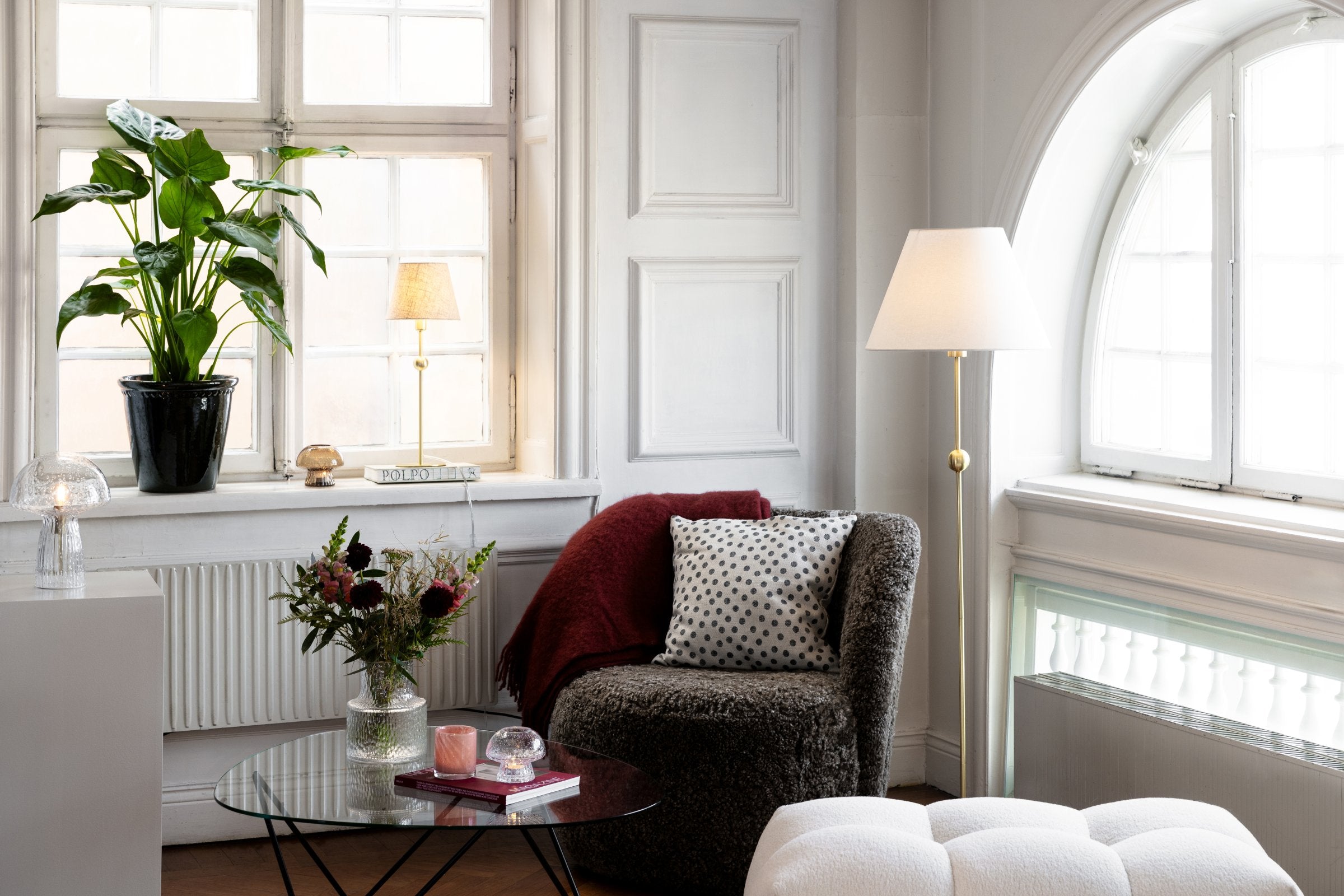 Golvlampa Astrid Borstad Mässing