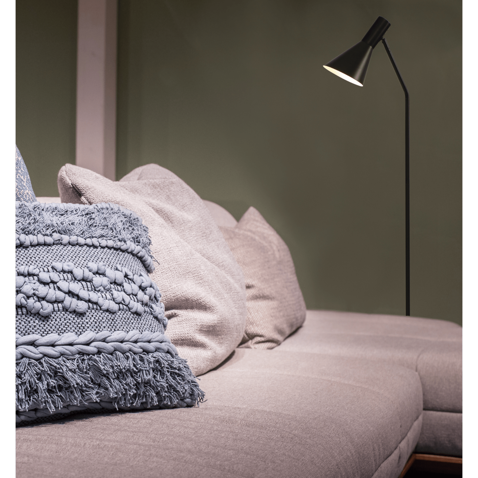 Aneta Lighting CERES golvlampa, svart - Azalea Home