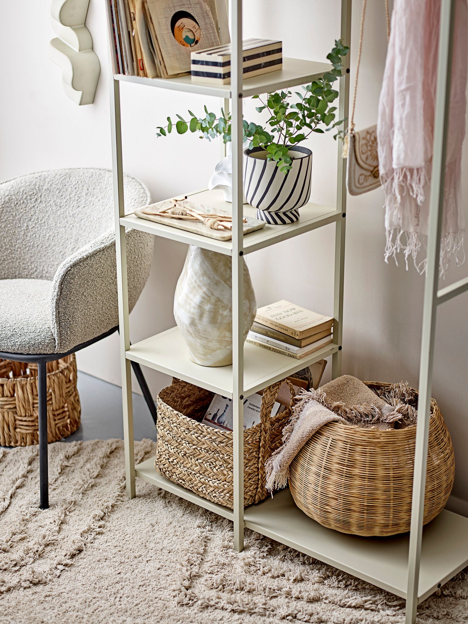 Valde Klädhängare, Beige