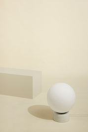 Hübsch Sphere Golvlampa, Vit - Azalea Home