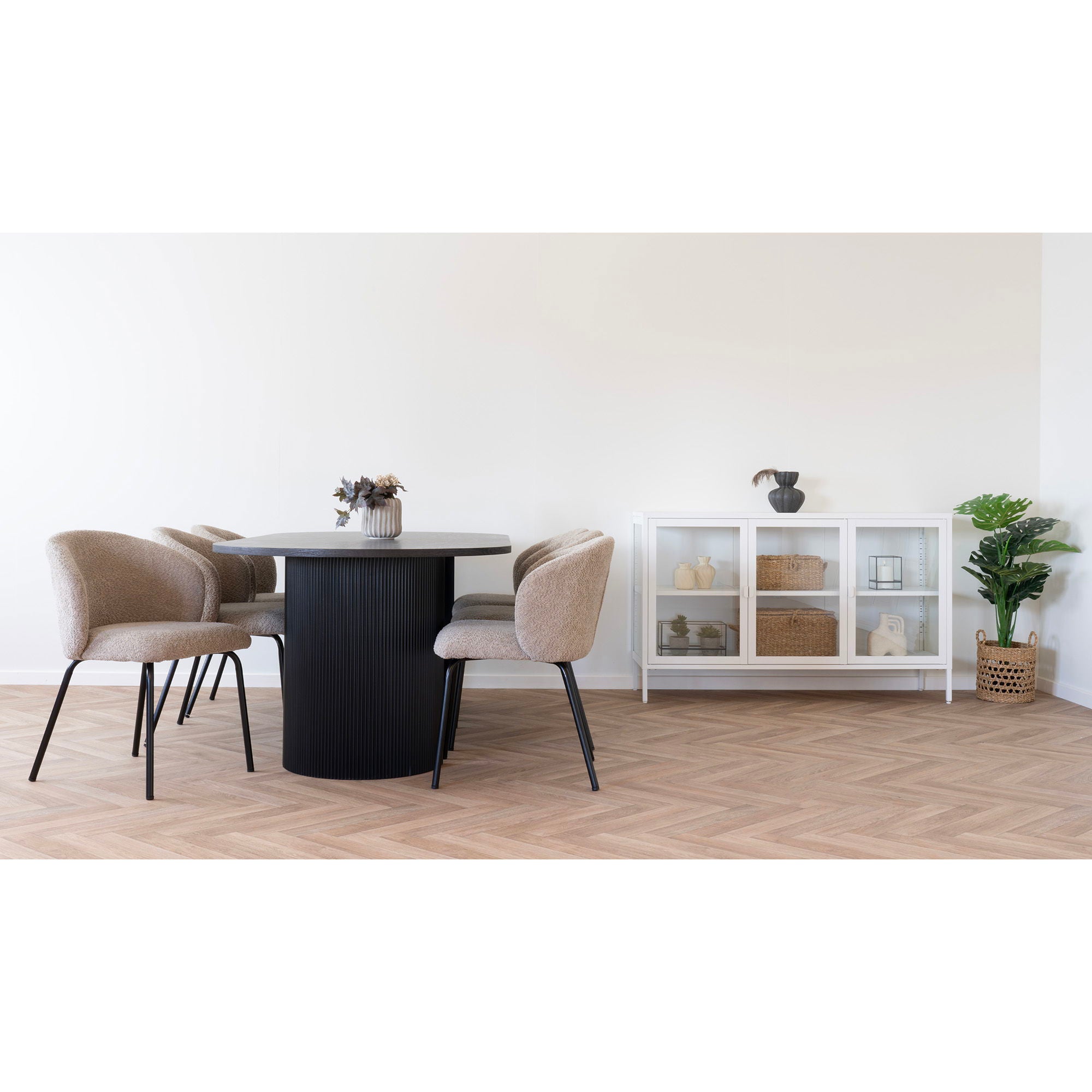 Safira Matstol, Beige