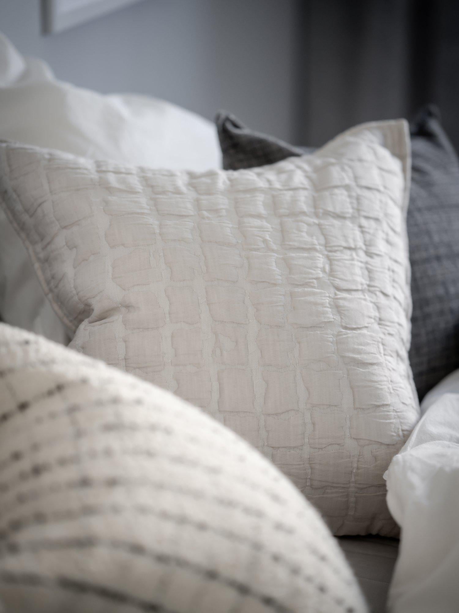 Mavis Kuddfodral Offwhite 50x50cm