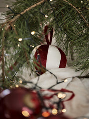 Kula Dekoration 2P Röd 10cm