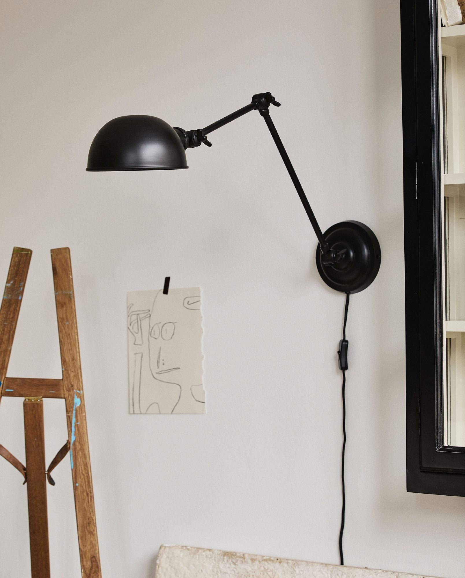 AURA Vägglampa, Svart