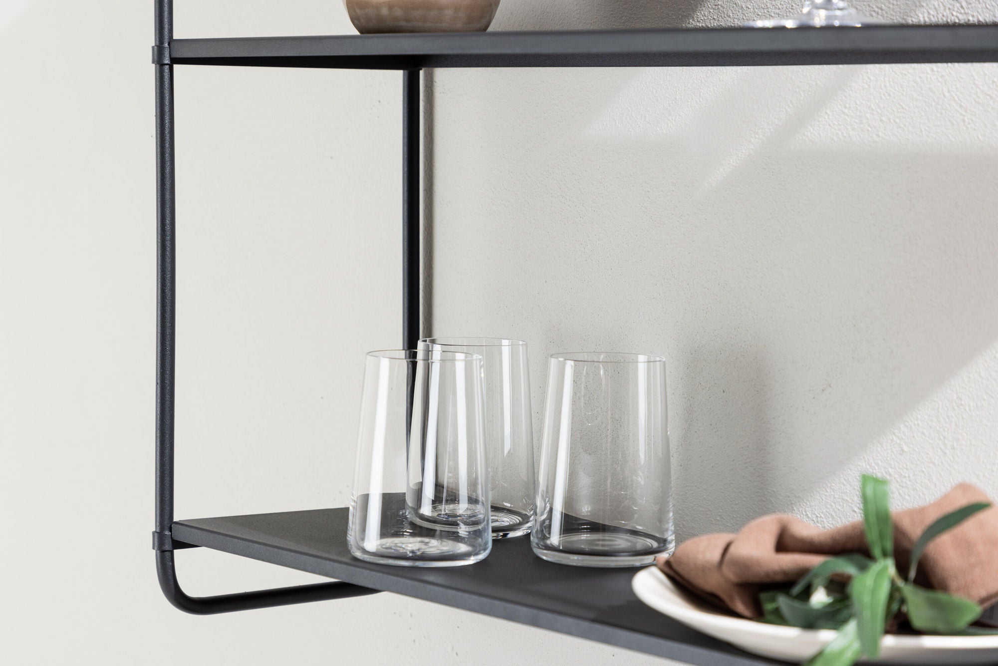 Lyon Vägghylla 62cm, Svart