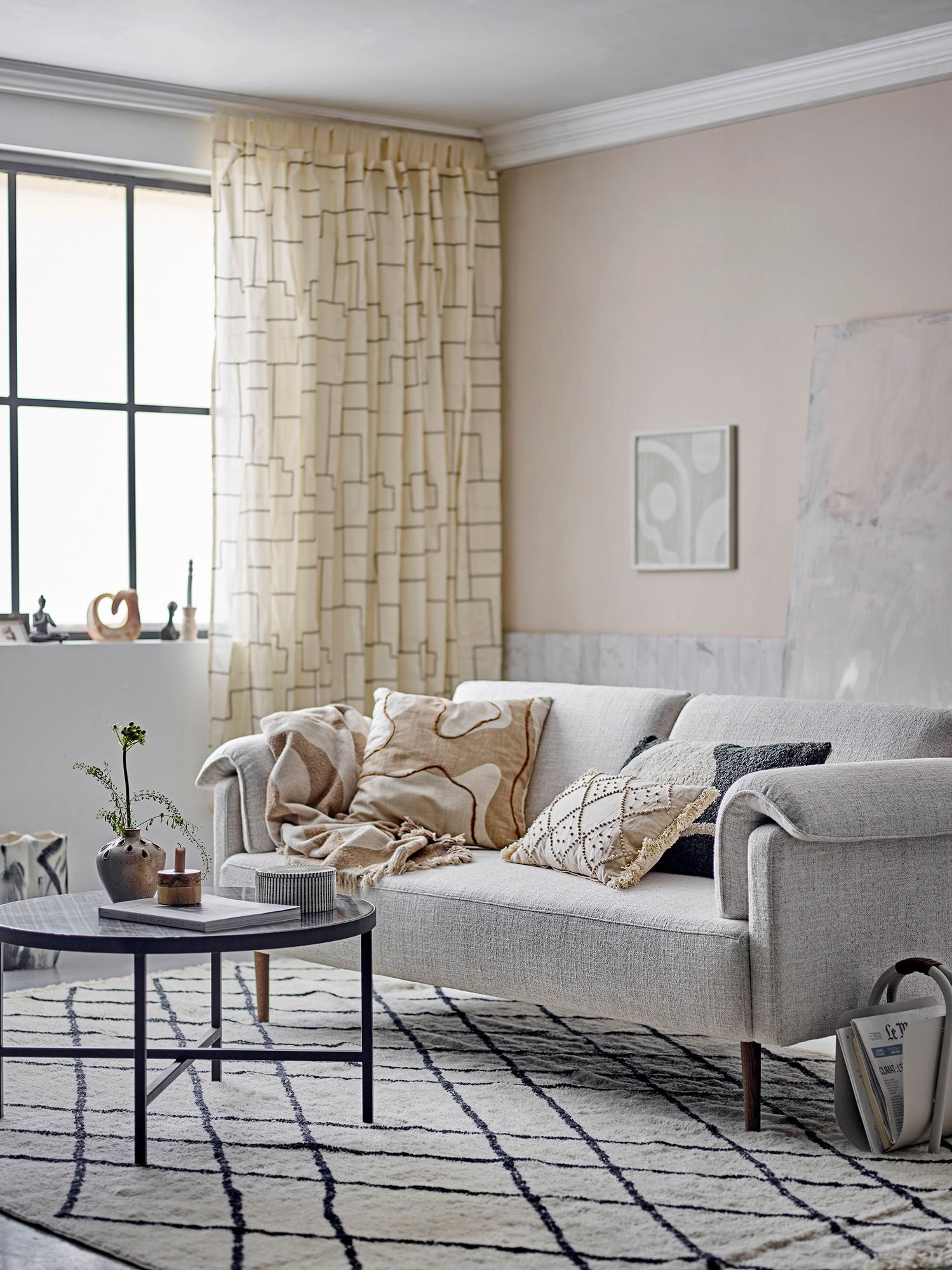 Chesham Soffa, Vit