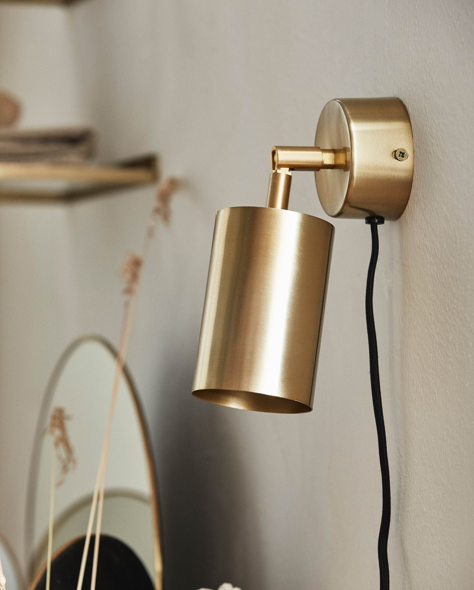 MAIA Vägglampa, Guld