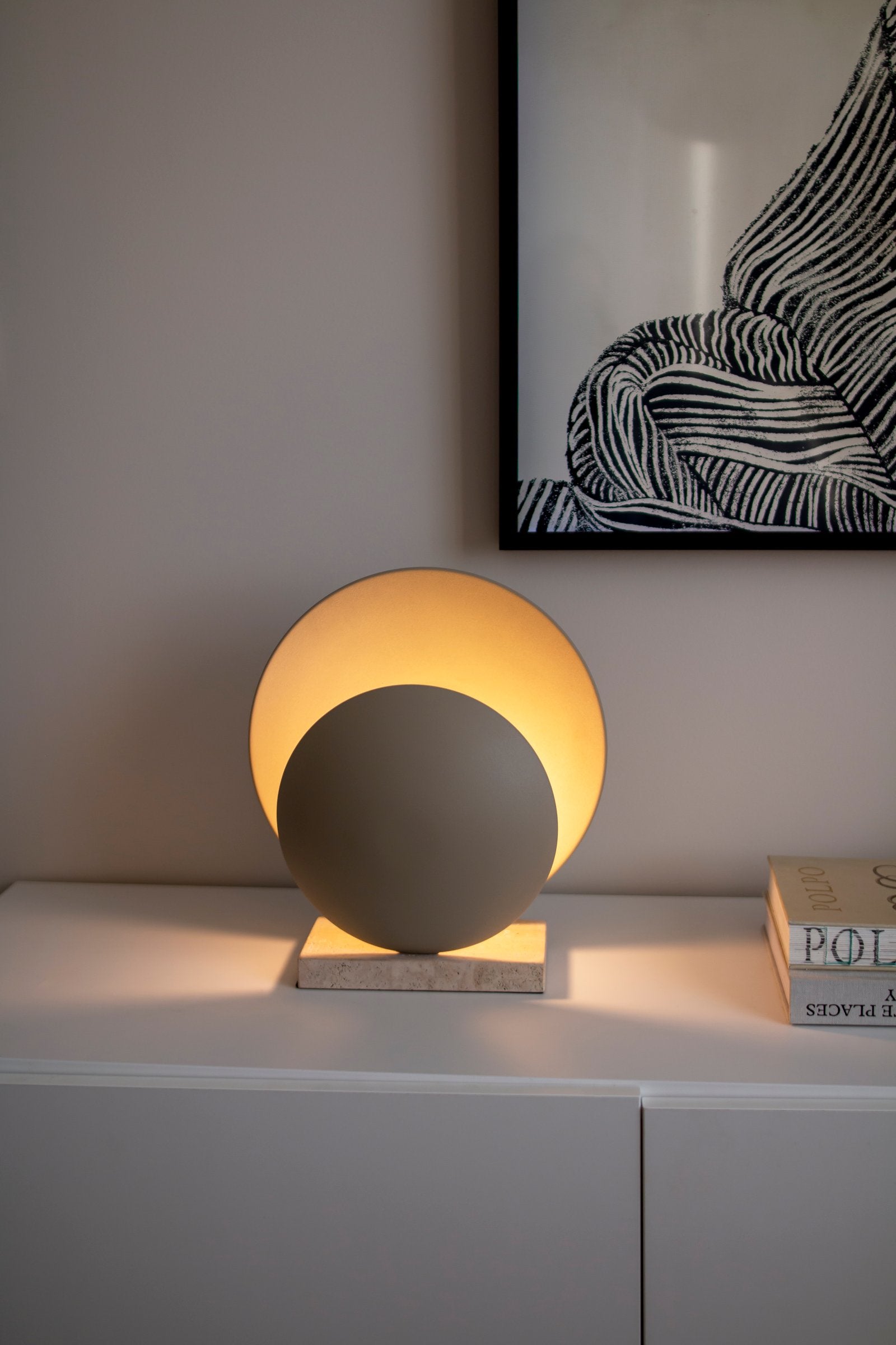 Bordslampa Orbit Beige/Travertin
