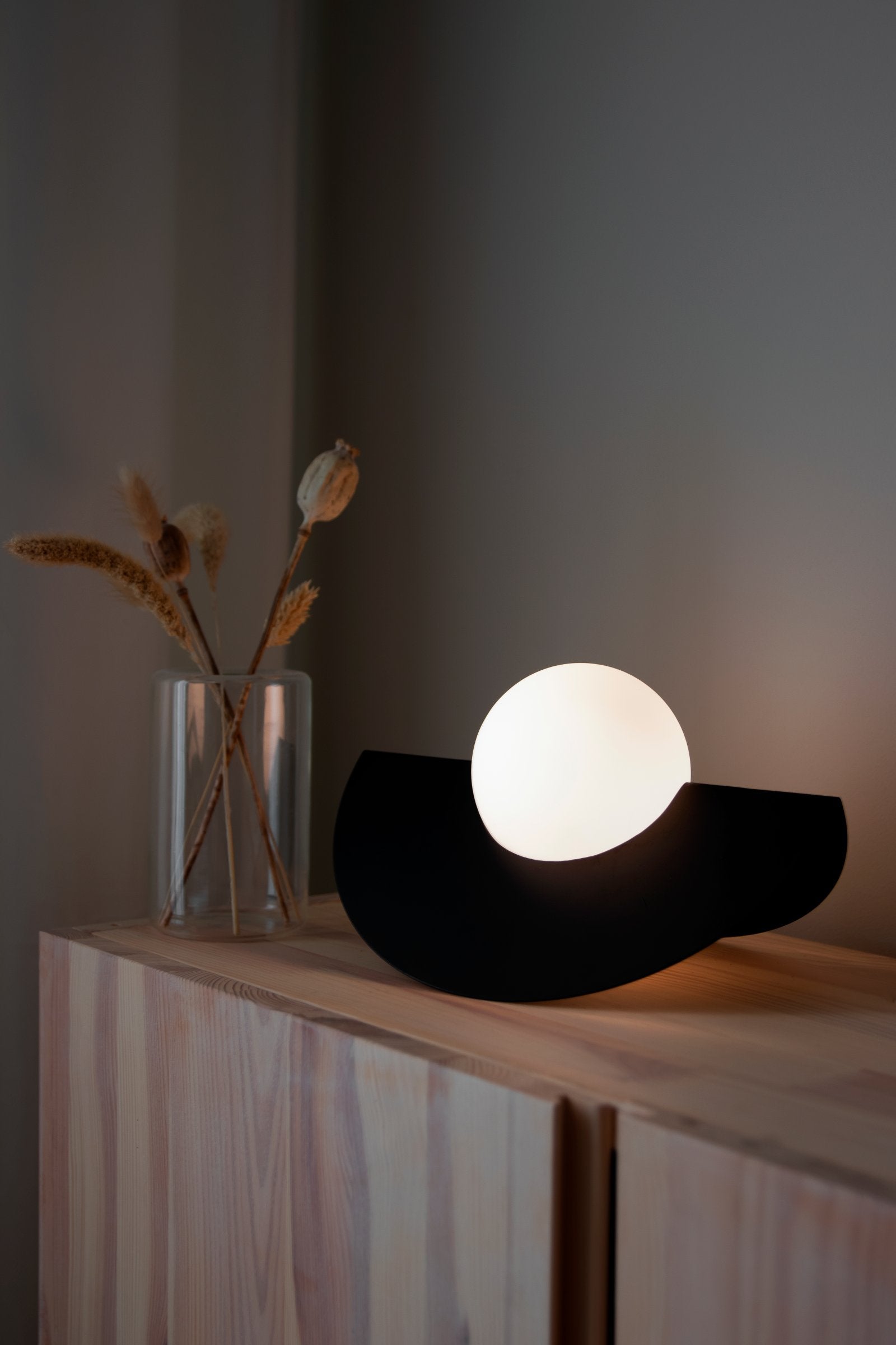 Bordslampa Roccia Svart