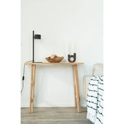 Girona konsolbord, Natur