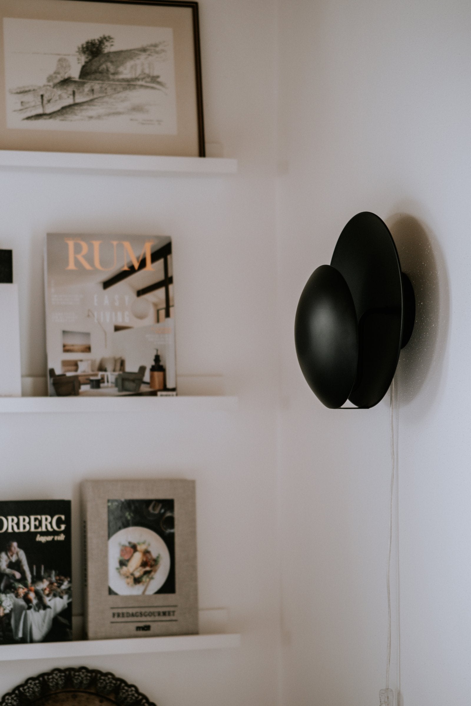 Vägglampa Orbit Svart