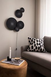 Vägglampa Omega Svart