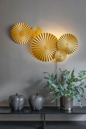 Vägglampa Omega Guld