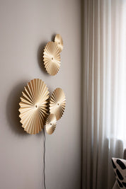 Vägglampa Omega Guld