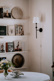Vägglampa Astrid Svart