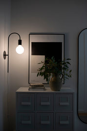 Vägglampa Grace Svart