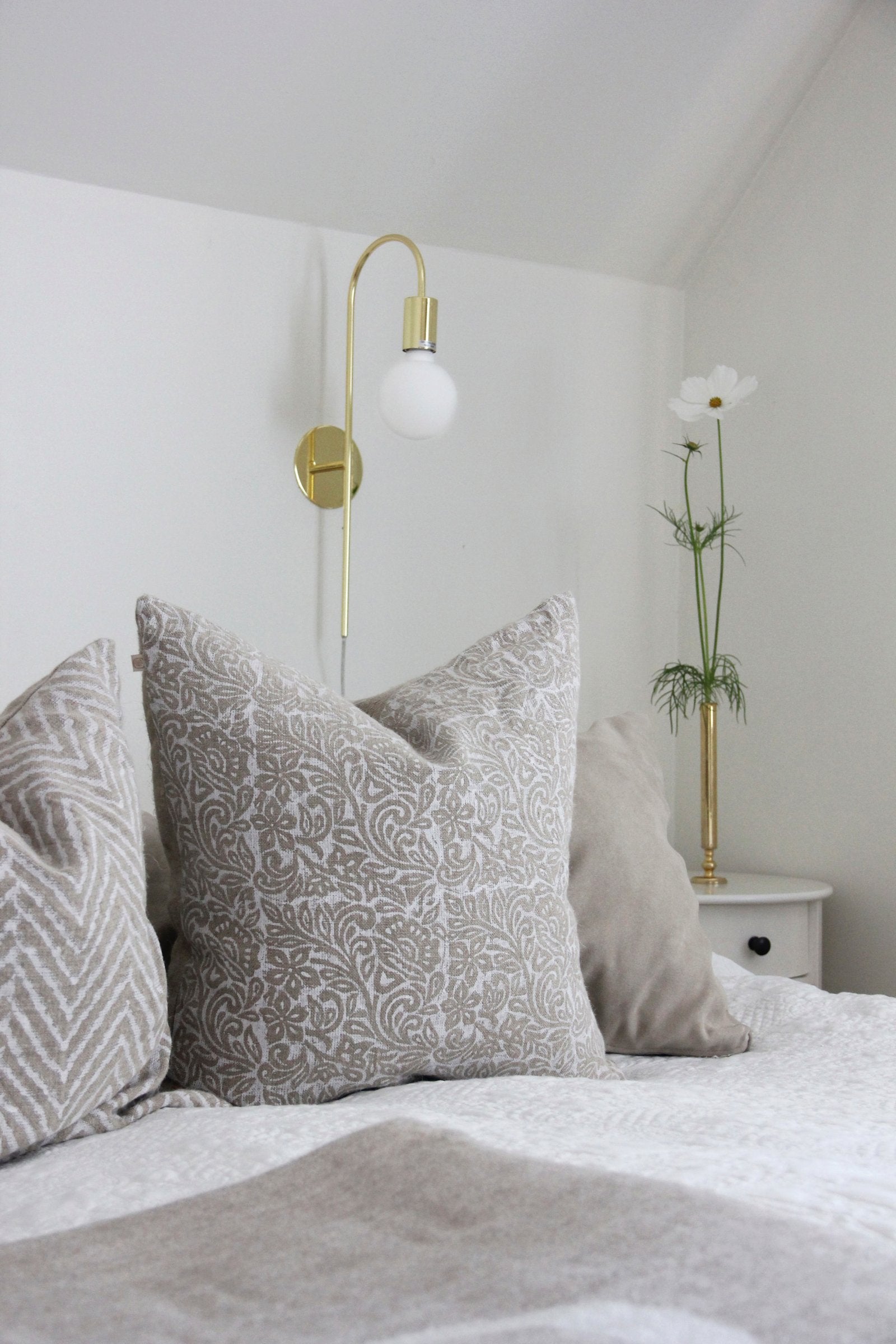 Vägglampa Grace Mässing