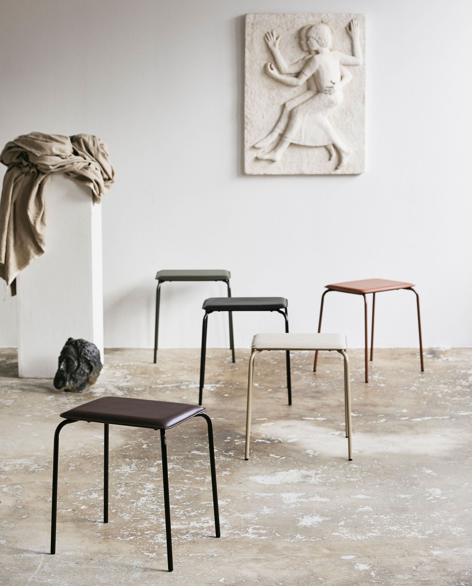 ESA Sittpall, Svart