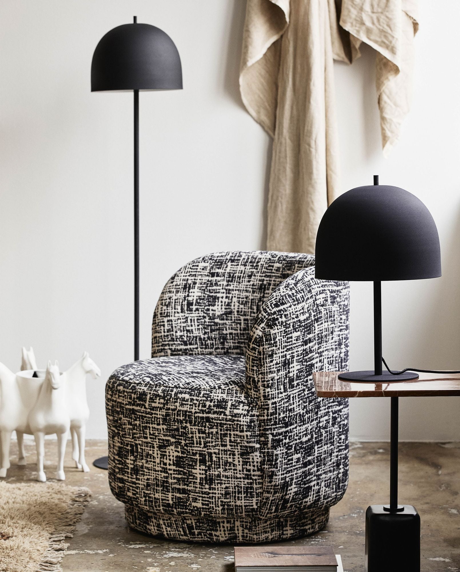 BOMU Loungestol, Svart/Vit
