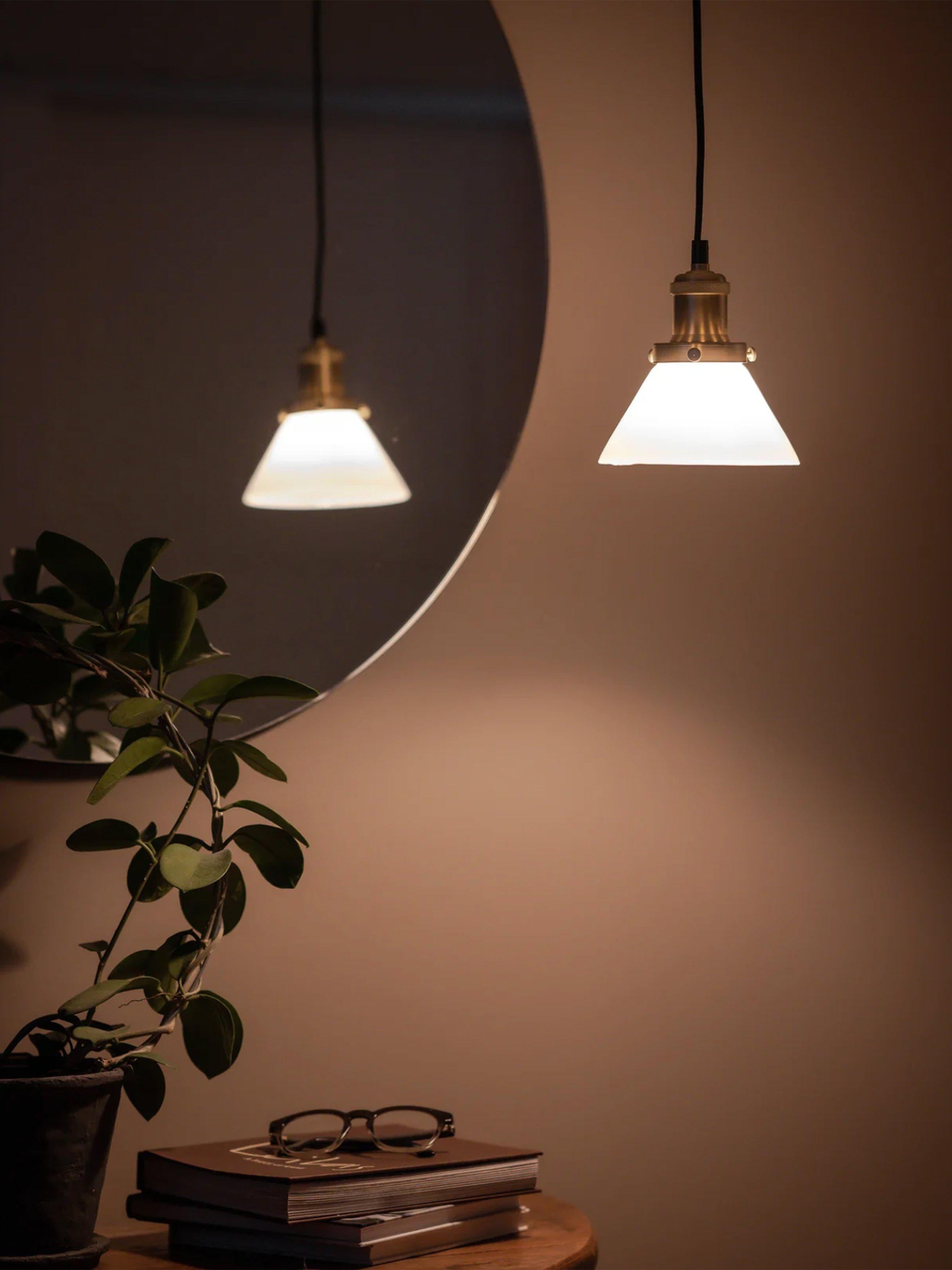 August Fönsterlampa Opal 15cm