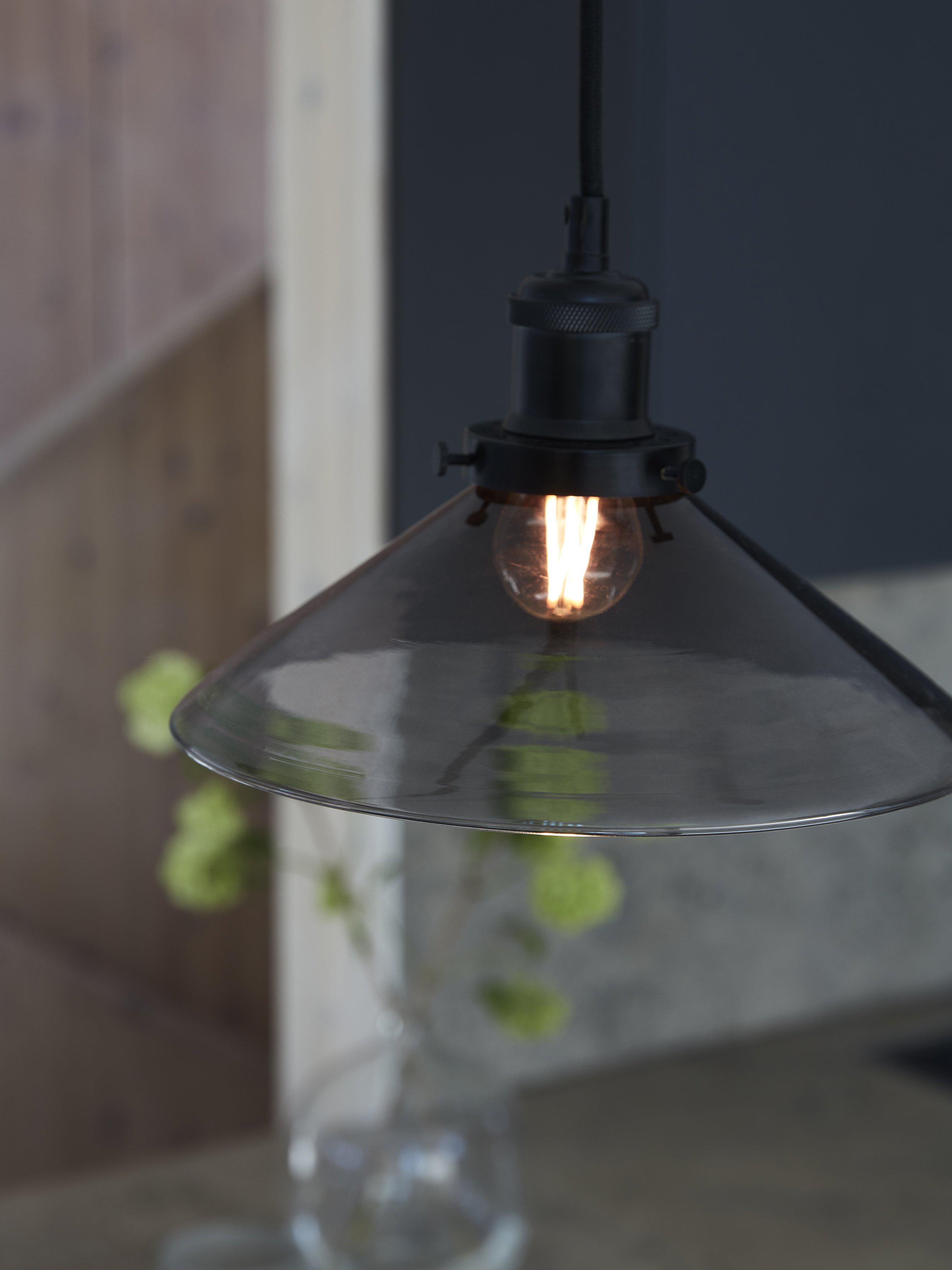 August Fönsterlampa Svart 25cm