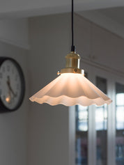 August Fönsterlampa Opal veckad 25cm