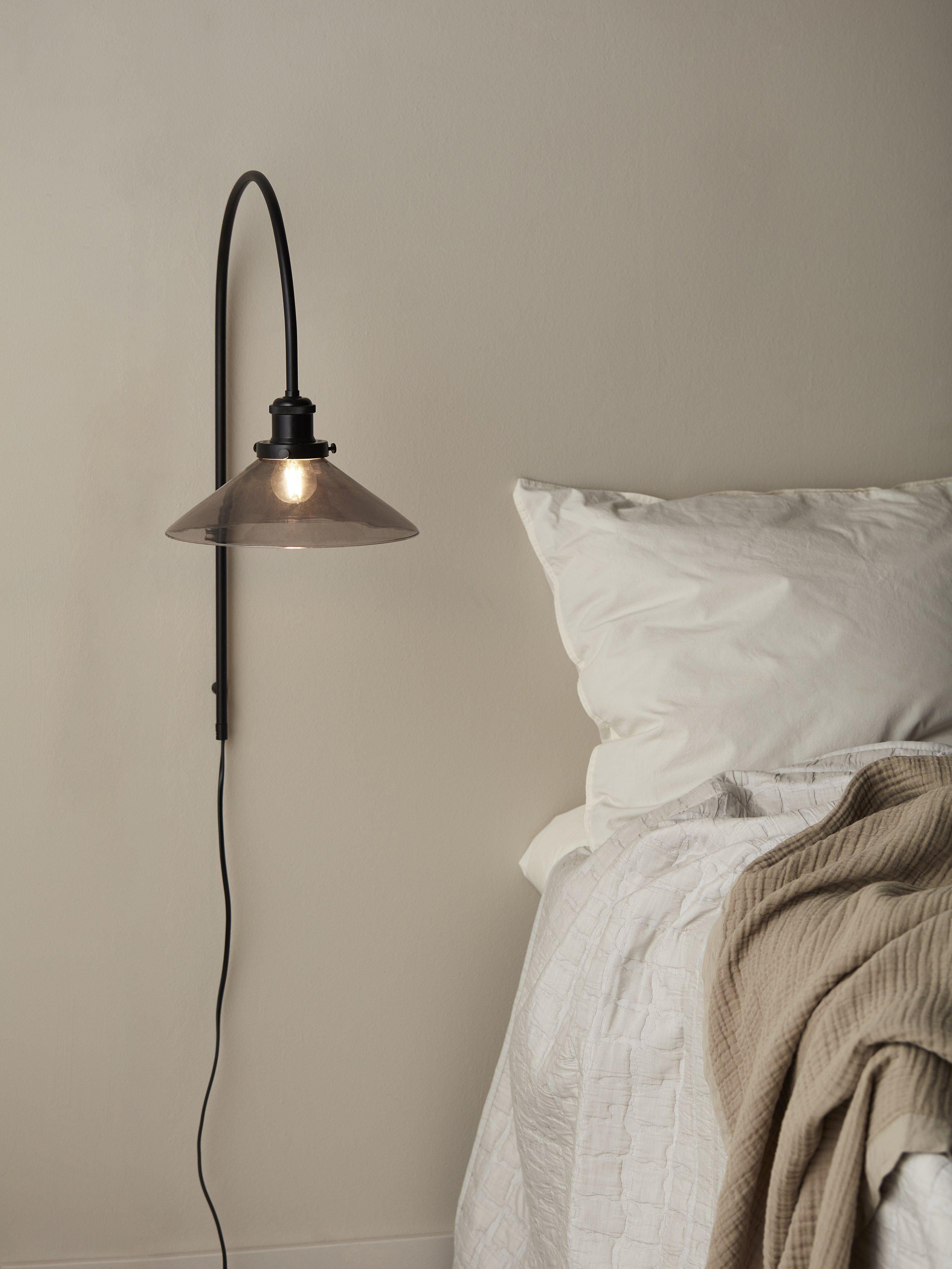 August Vägglampa Svart 25cm