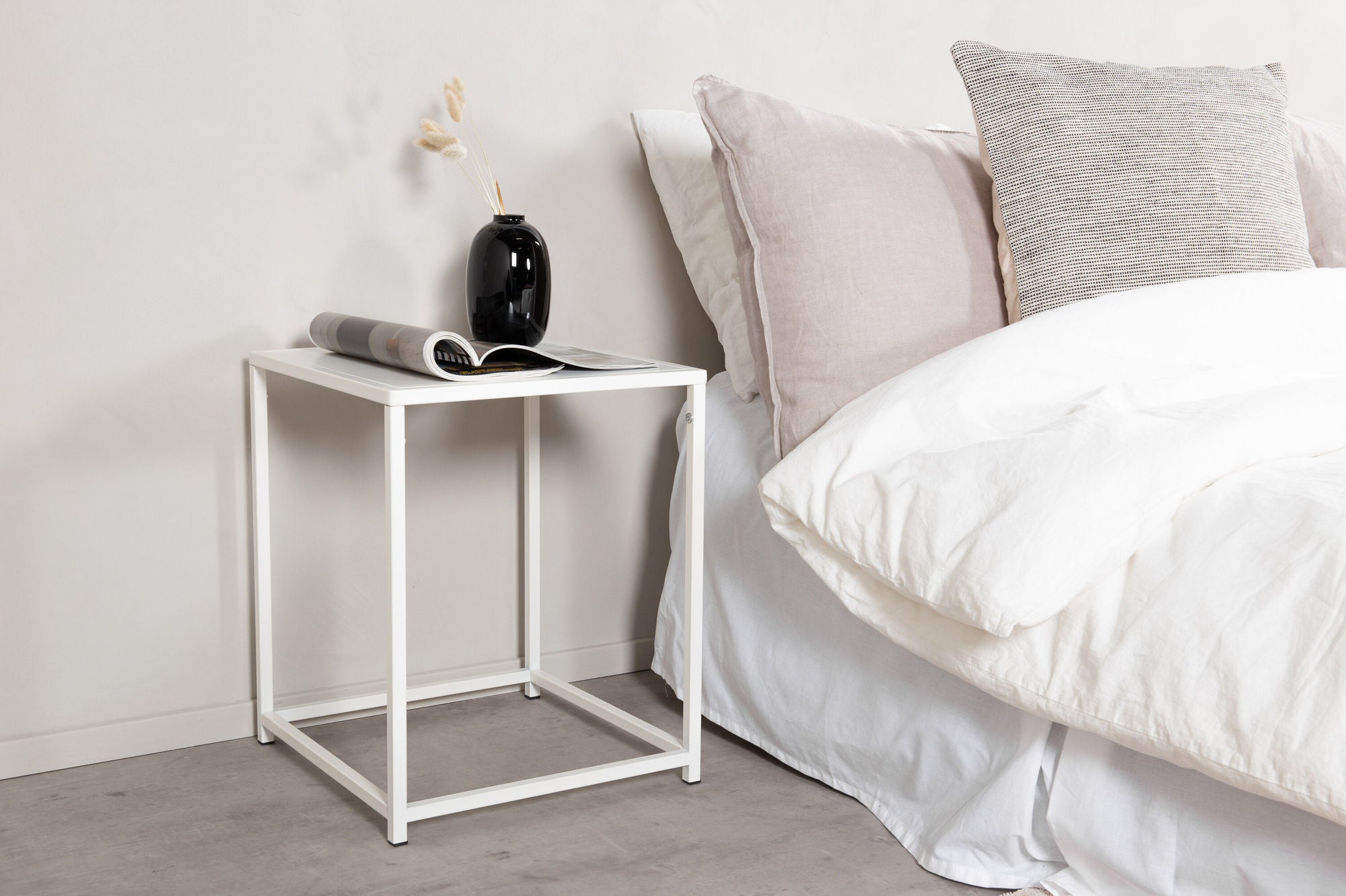 Evin Sängbord, Vit