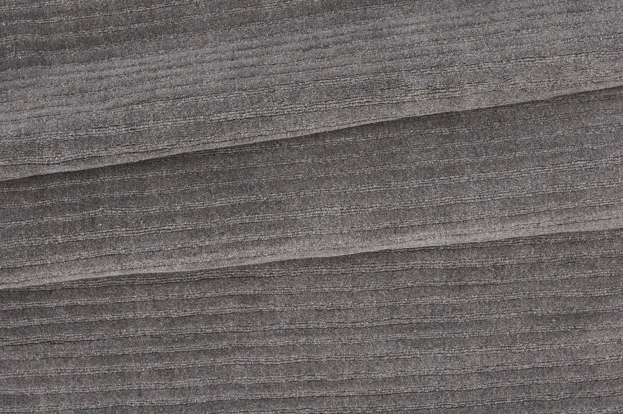 Milton Matta 300x200, Grå