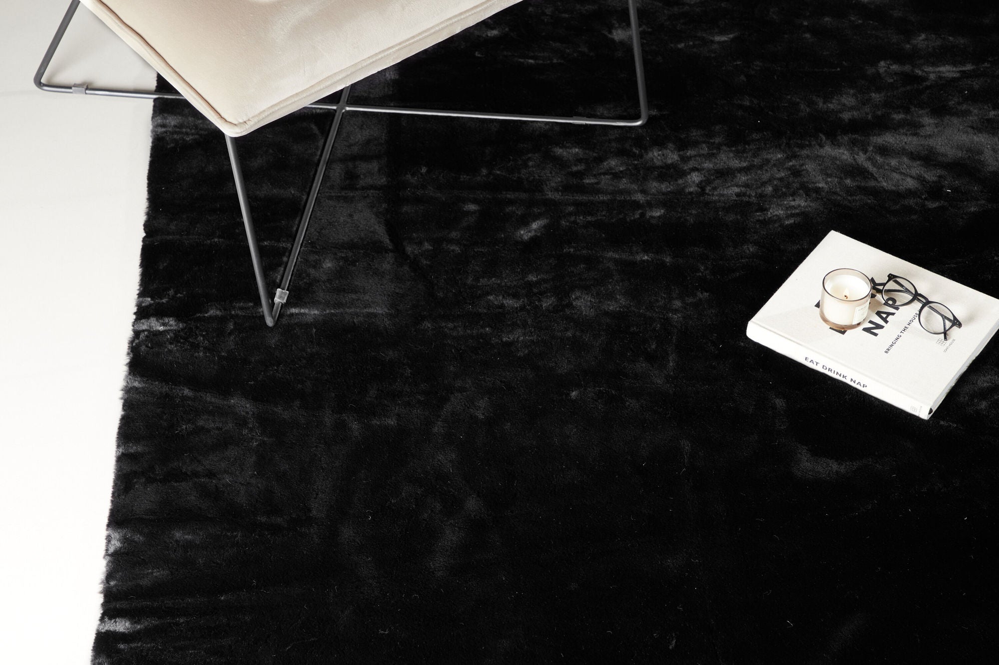 Nina Matta 200x300, Svart