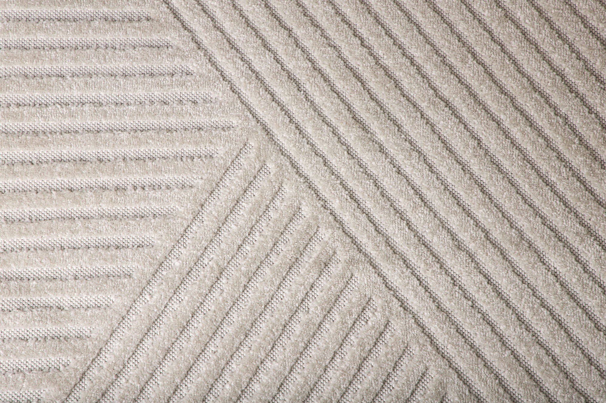Aron Matta 240 x 340, Vit