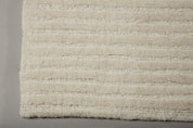 Milton Matta 230x160, Vit