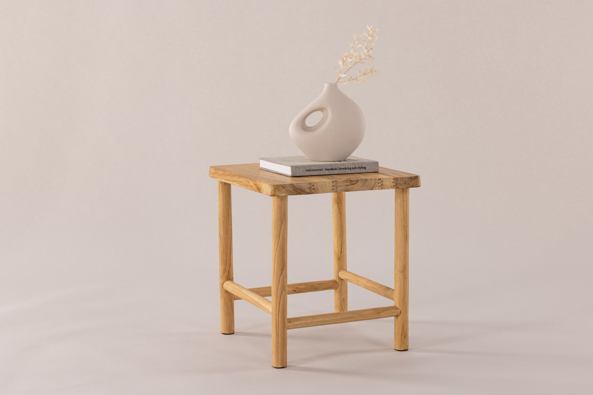 Noster Sittpall, Natur