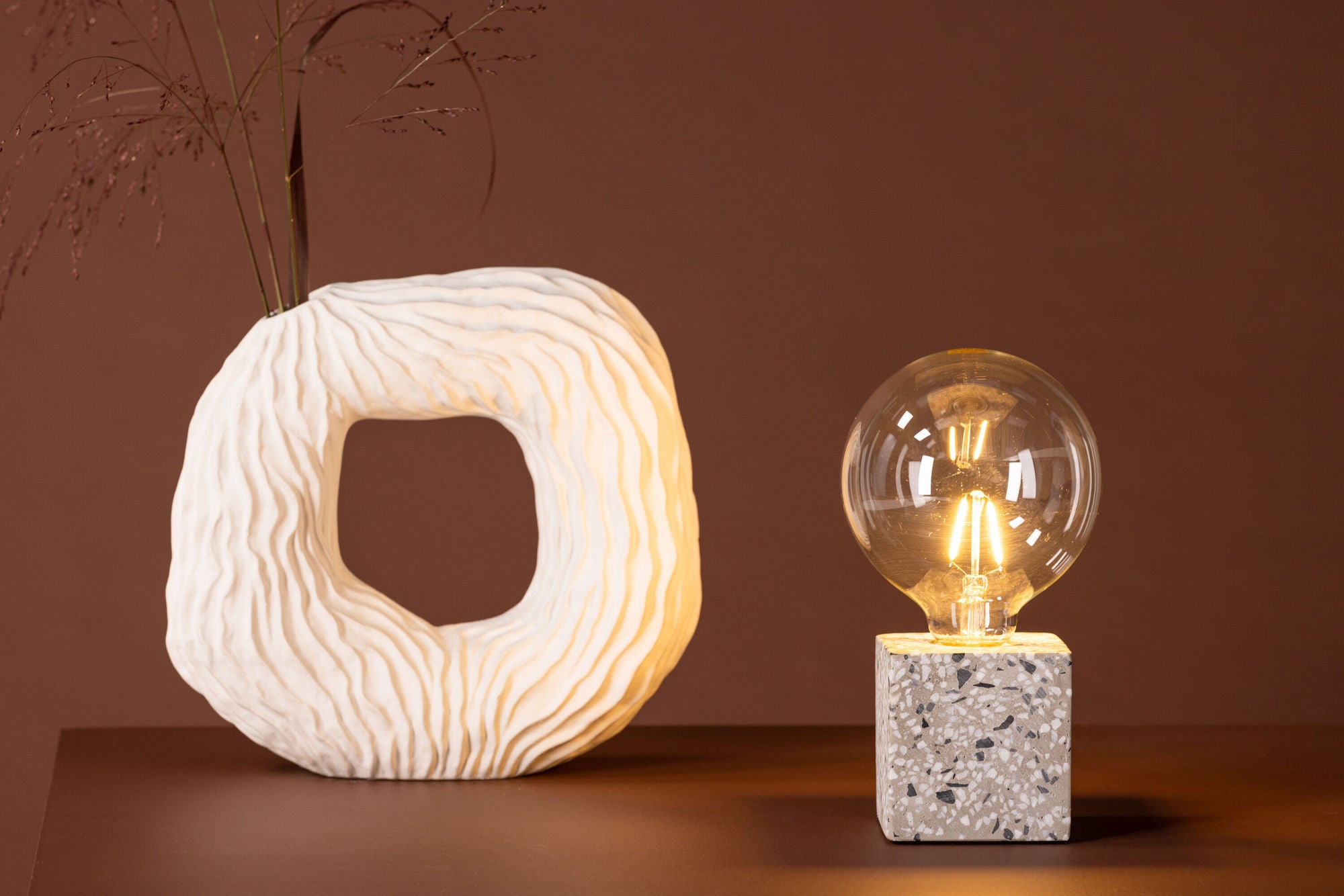 Terrazzo Bordslampa, Vit