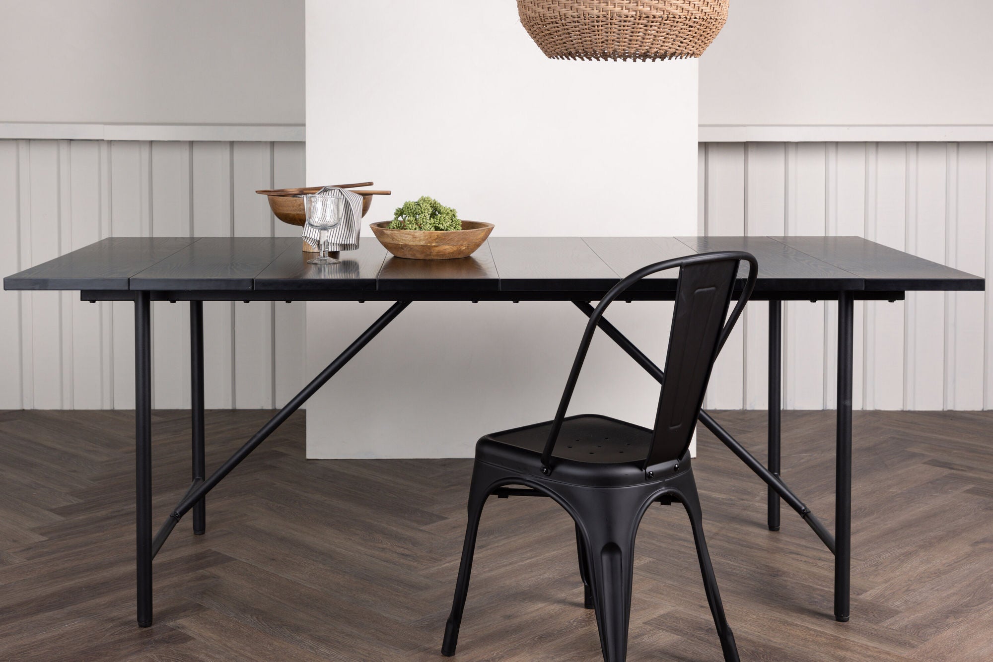 Astrid Matbord 90 x 200, Svart
