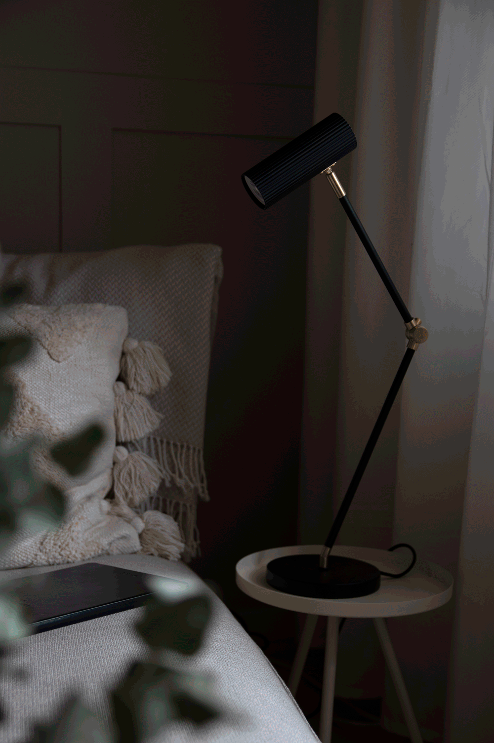 Bordslampa Hubble Read Svart