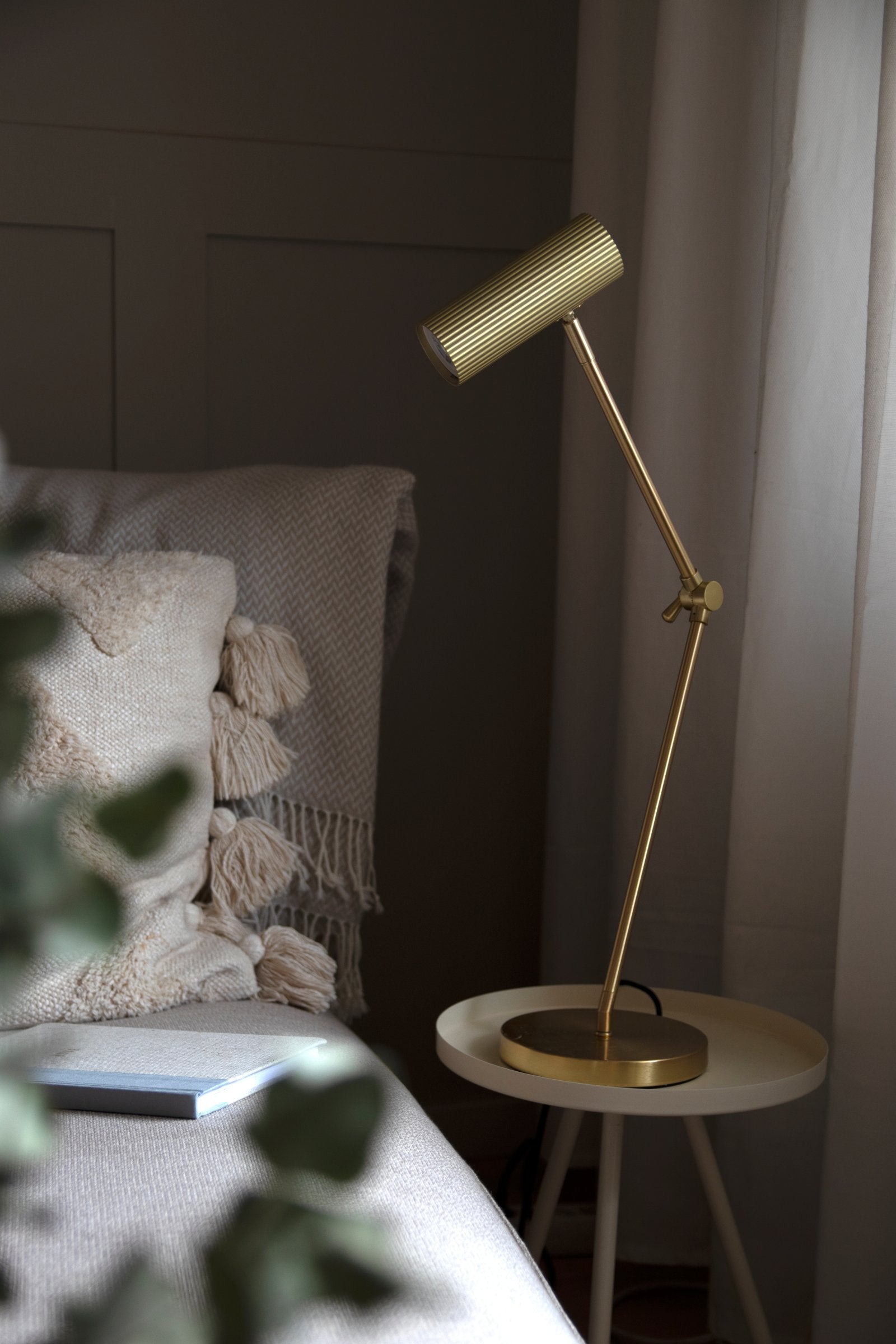 Bordslampa Hubble Read Borstad Mässing