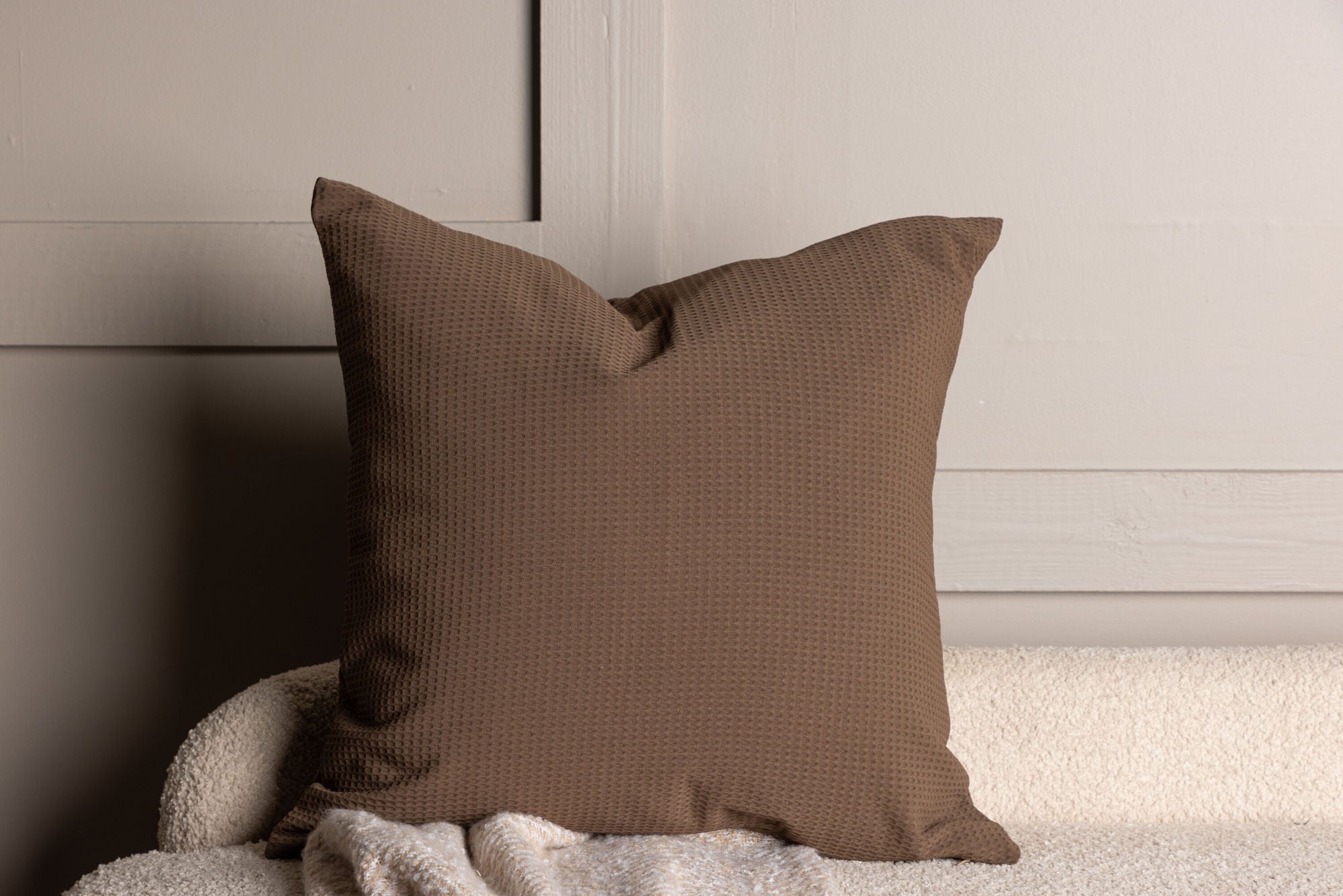 Celine Kuddfodral 50x50, Mörkbrun