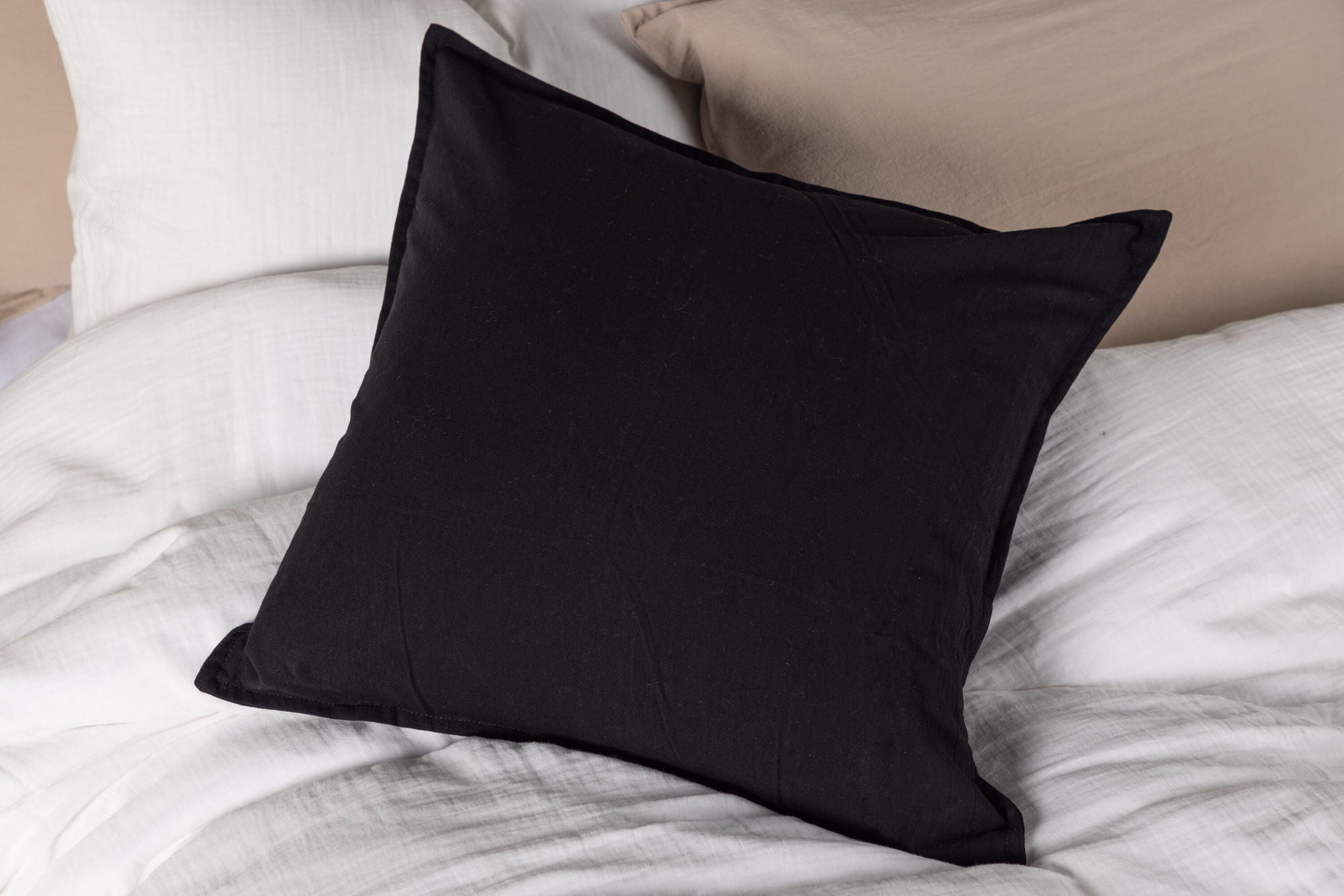Ronja Kuddfodral 45x45, Svart