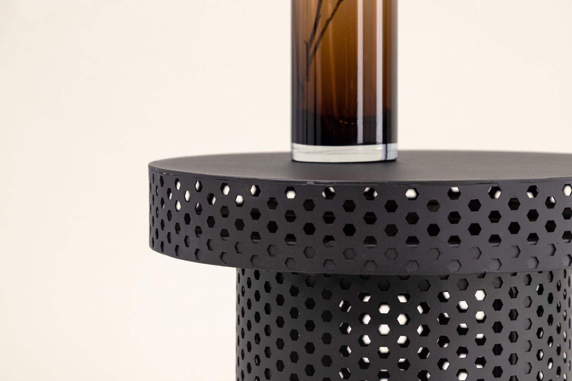 Bearsden x Josefin Lustig Sidobord, Svart