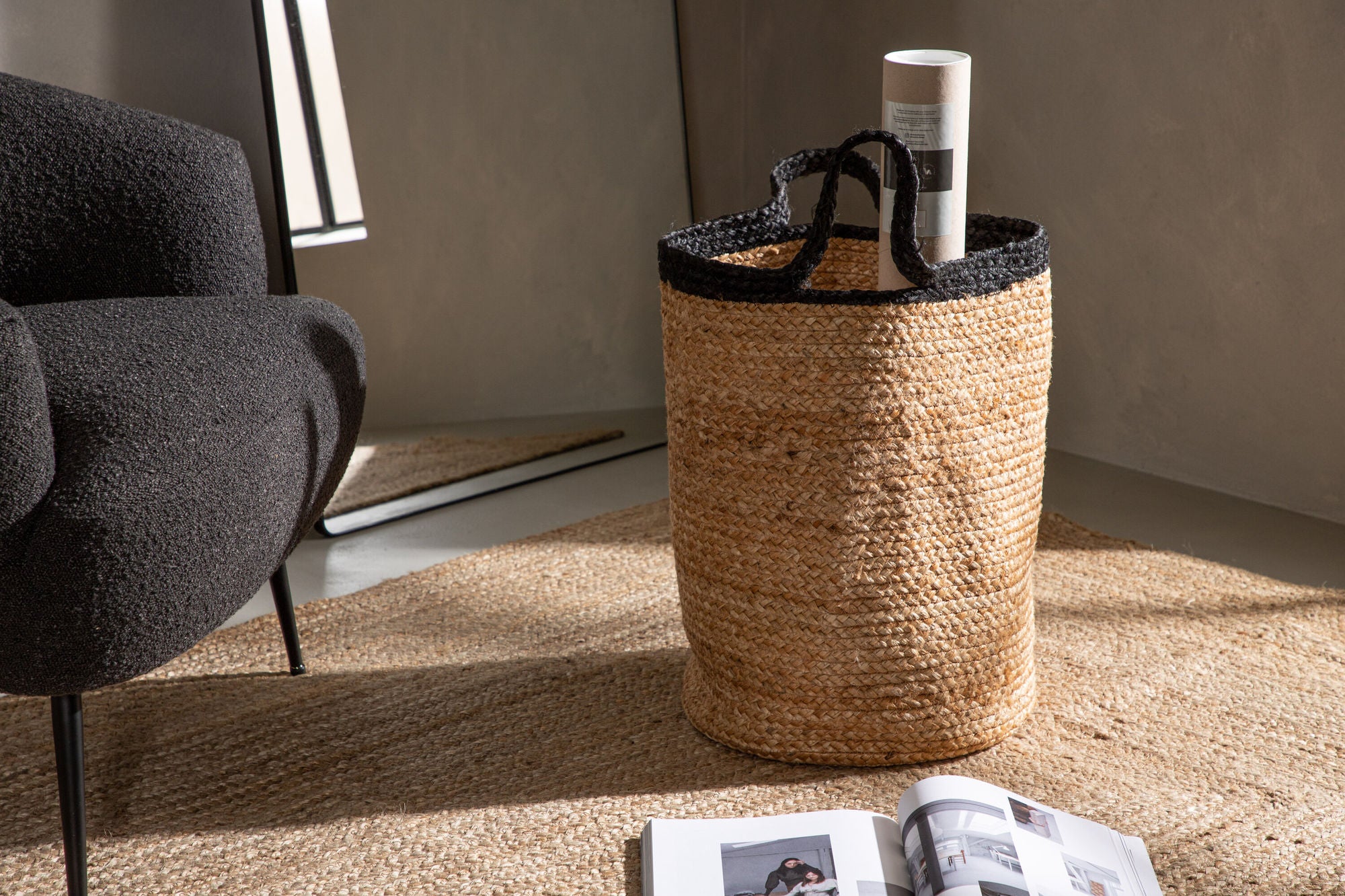 Poppy Korg, Jute