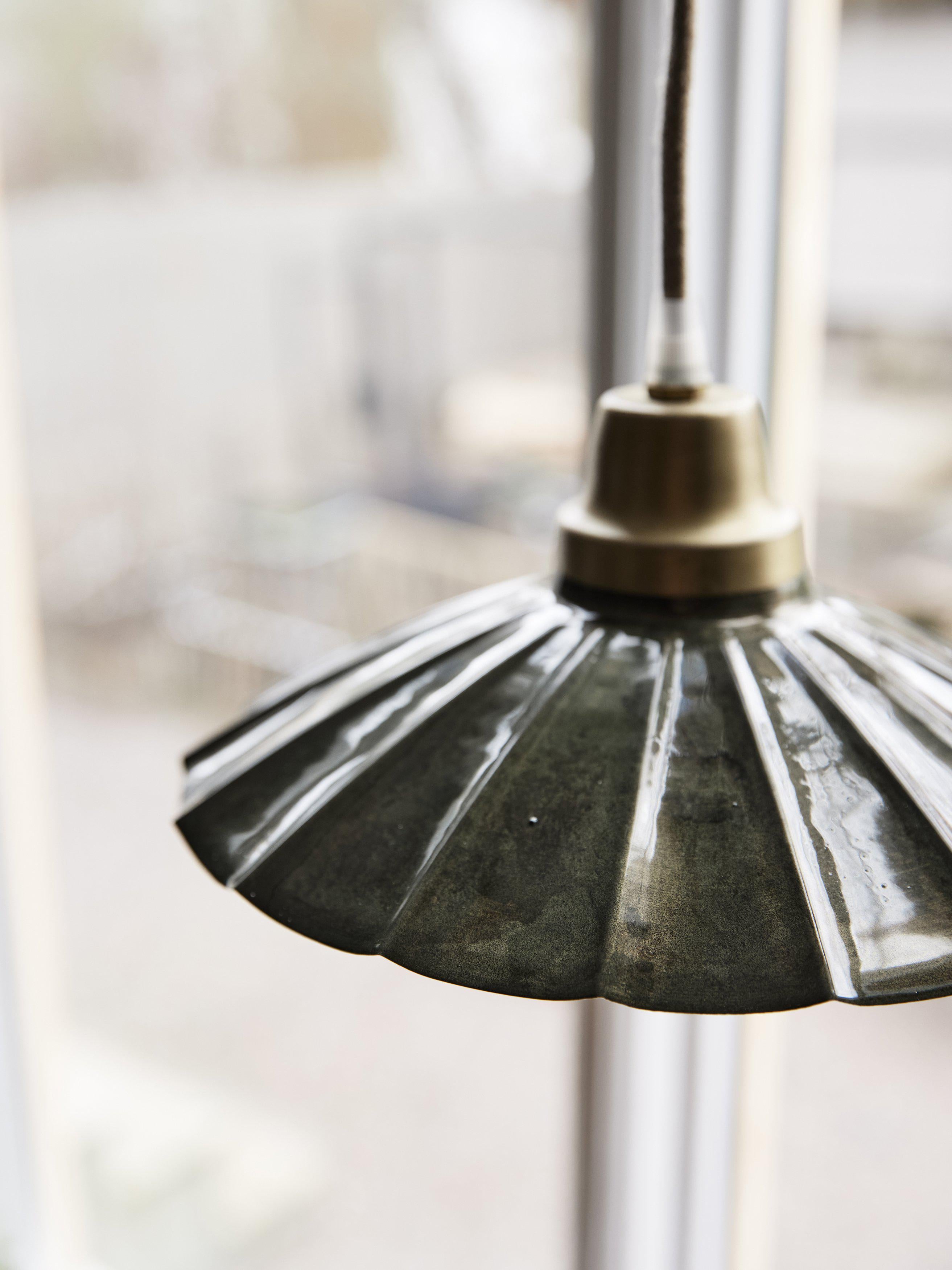 Ester fönsterlampa Mörkgrön 24cm