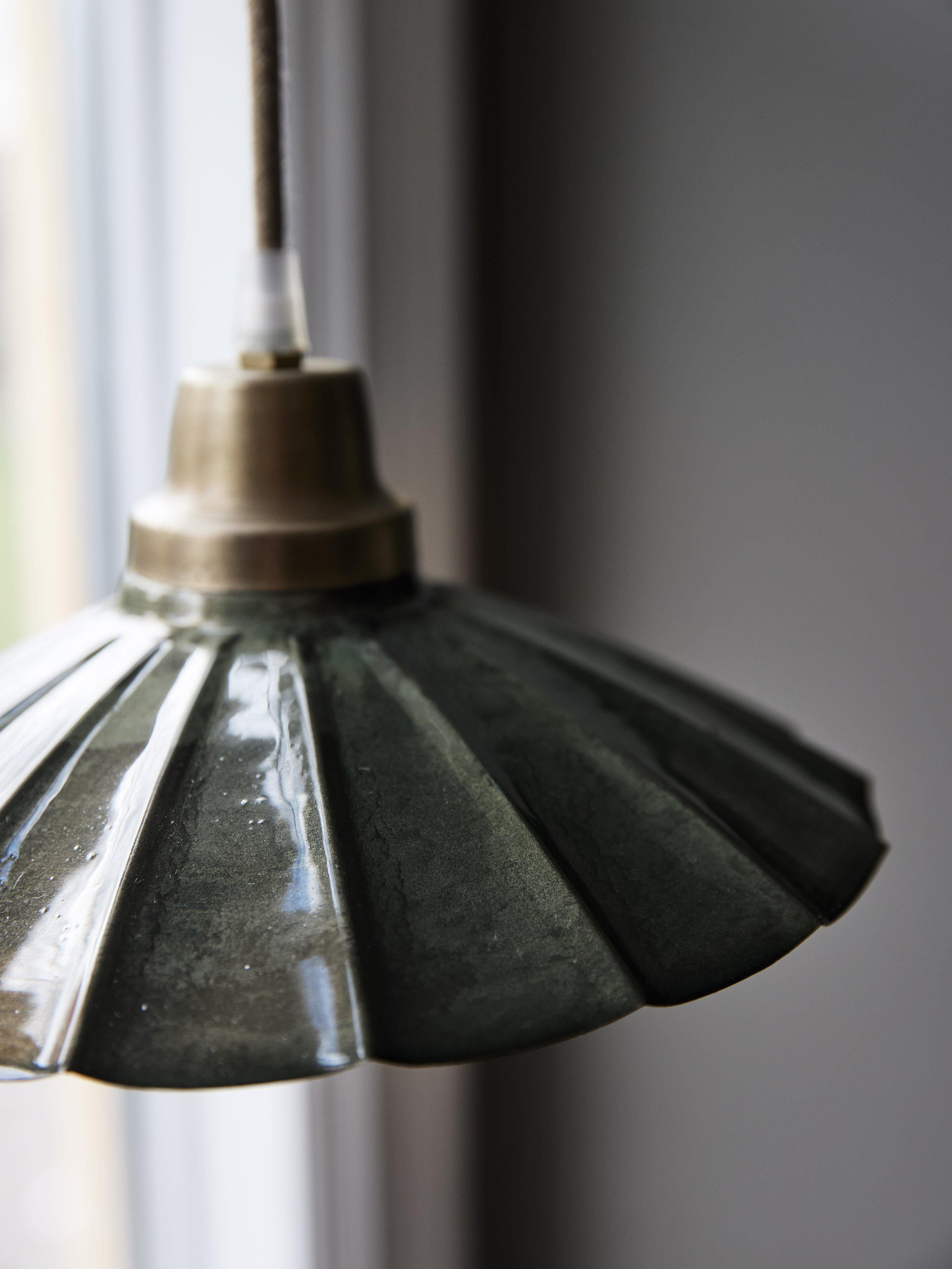 Ester fönsterlampa Mörkgrön 24cm