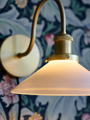 Axel Vägglampa Opal 25cm