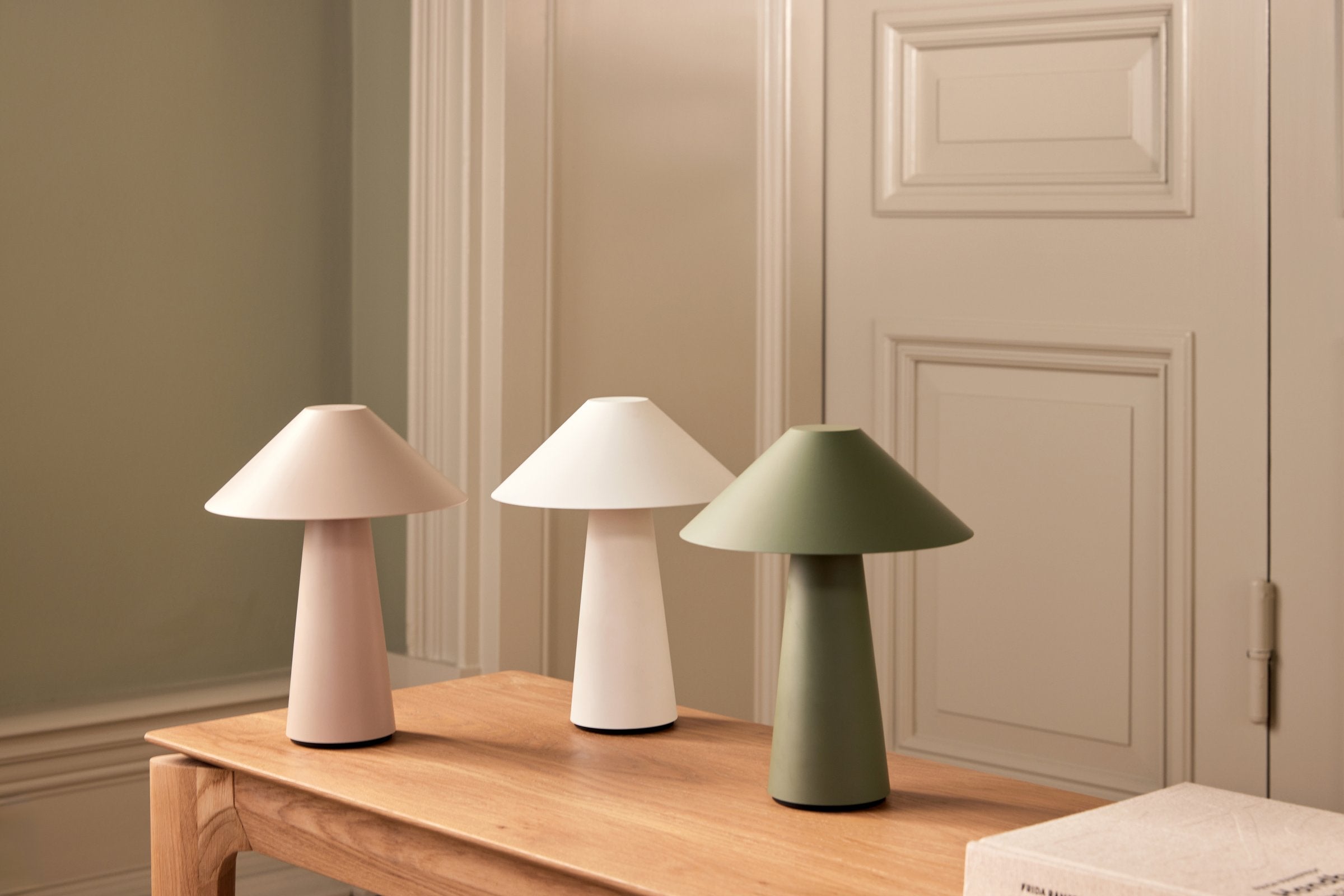 Portabel Bordslampa Cannes IP44 Grön