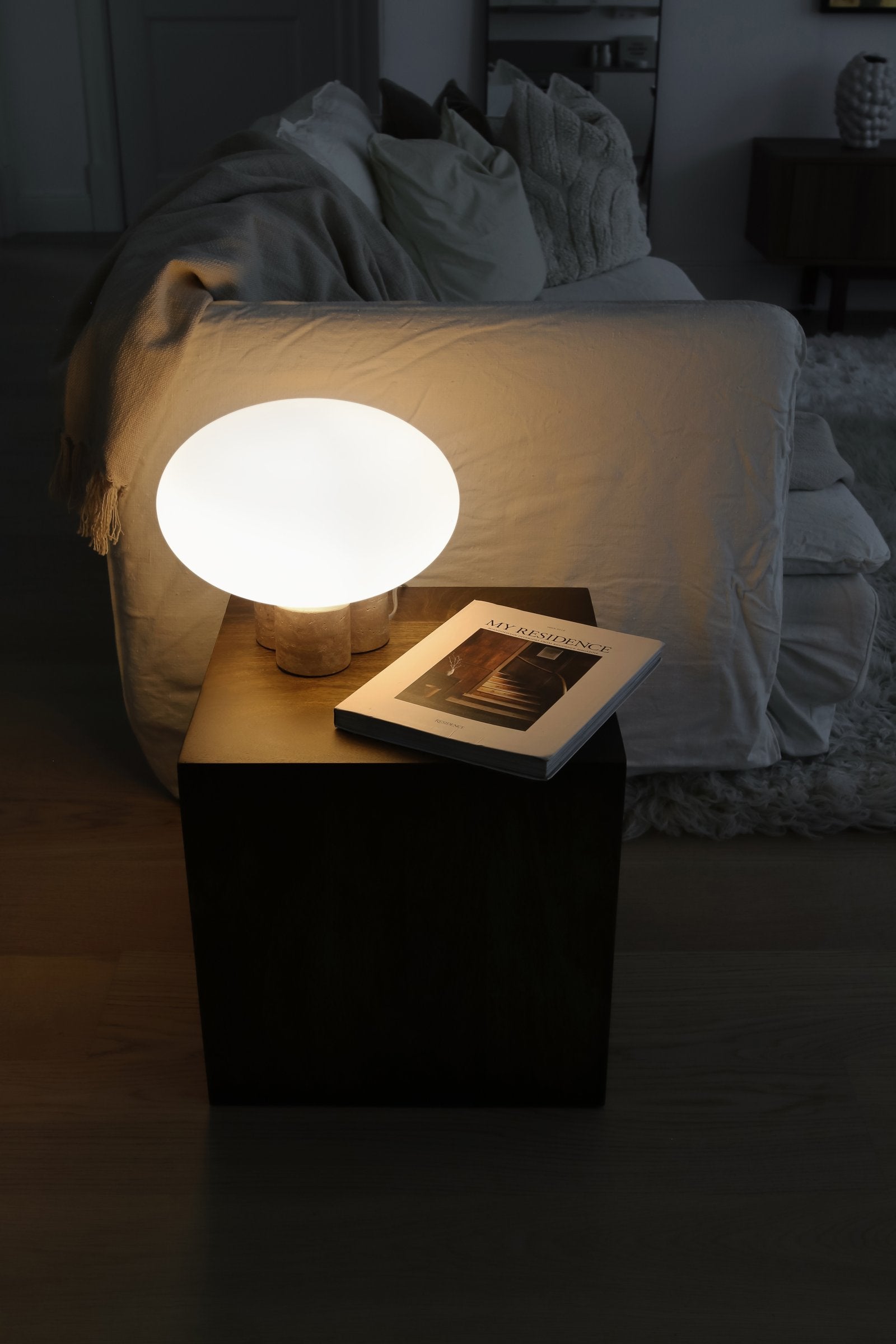 Bordslampa Mammut 30 Travertin