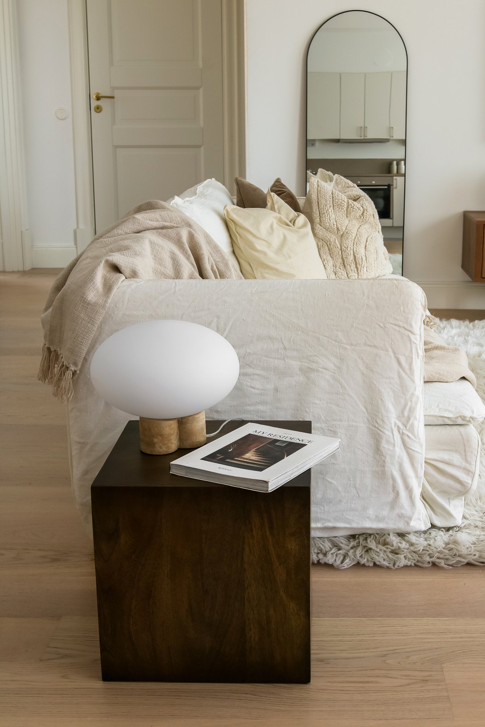 Bordslampa Mammut 30 Travertin