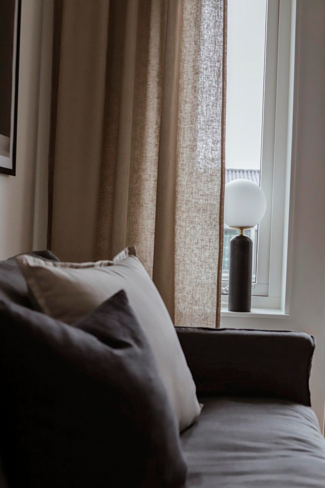 Bordslampa Torrano Svart