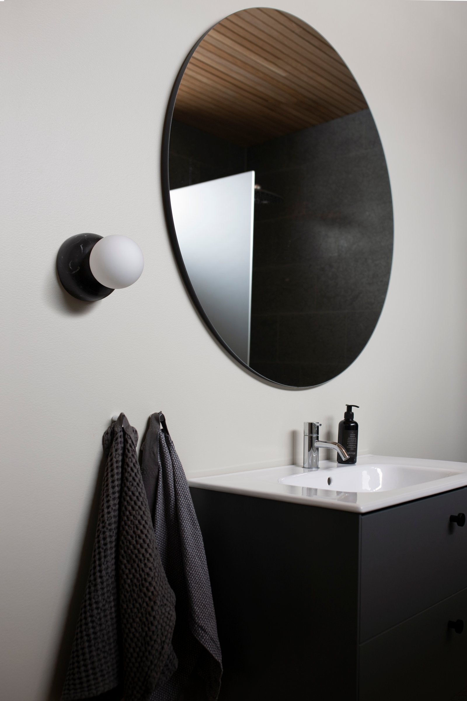Vägglampa/Plafond Torrano 13 IP44 Svart